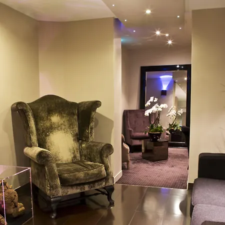 Hotel Le Frochot Pigalle, Sonder By Marriott Bonvoy