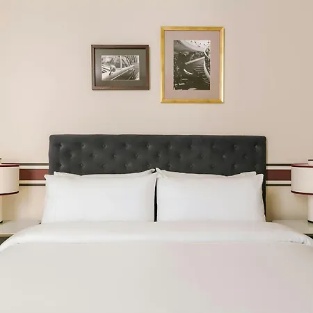 Le Frochot Pigalle, Sonder By Marriott Bonvoy Hotel Parigi