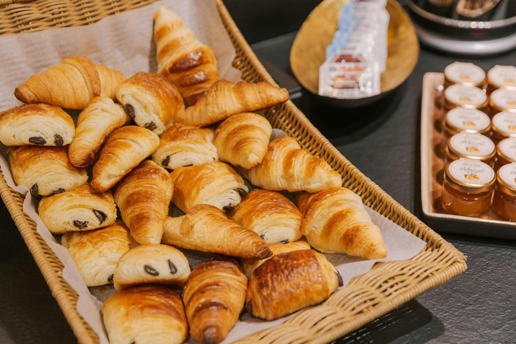 Hotel Le Frochot Pigalle, Sonder By Marriott Bonvoy