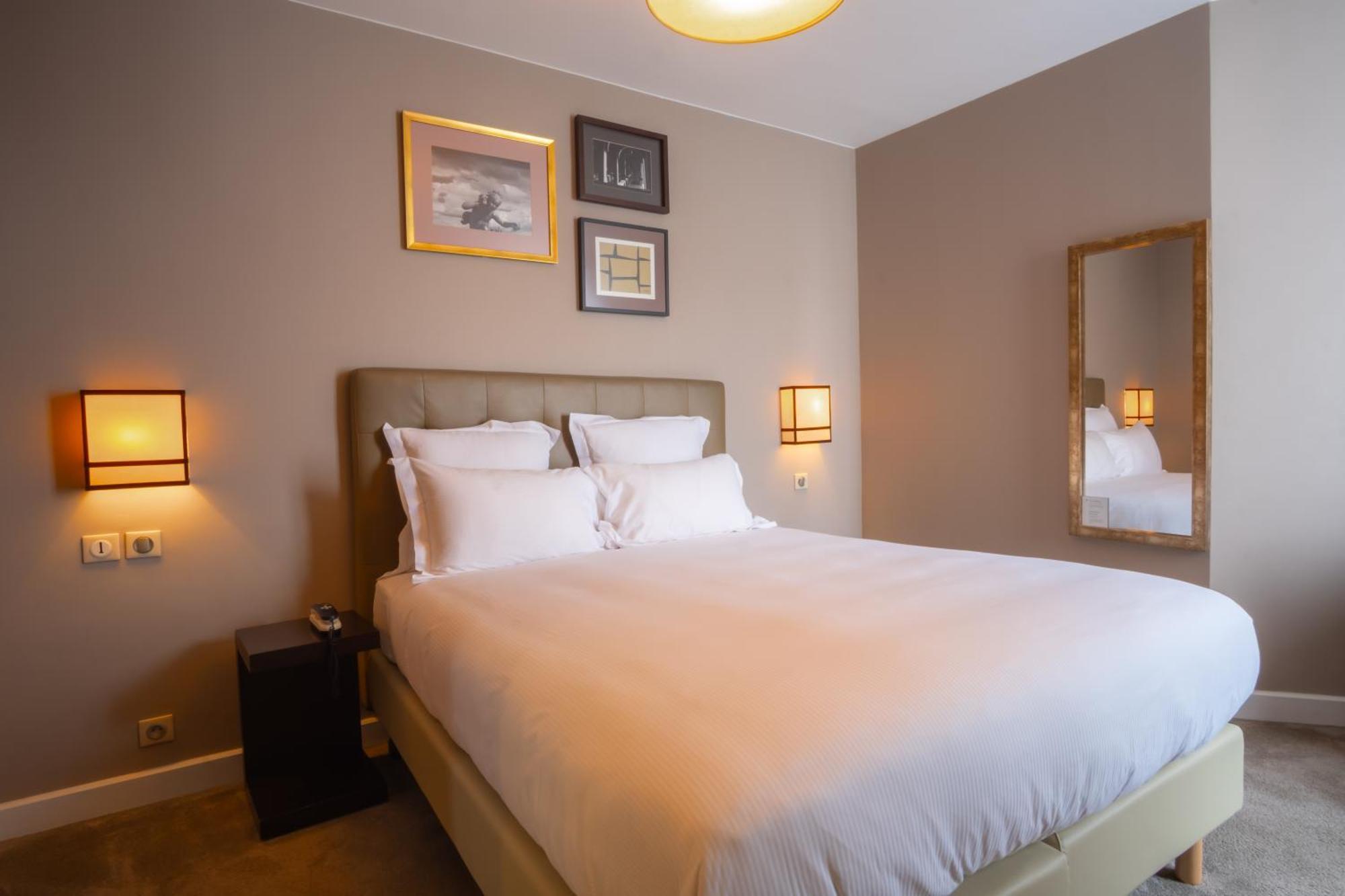 Hotel Frochot Montmartre 3*