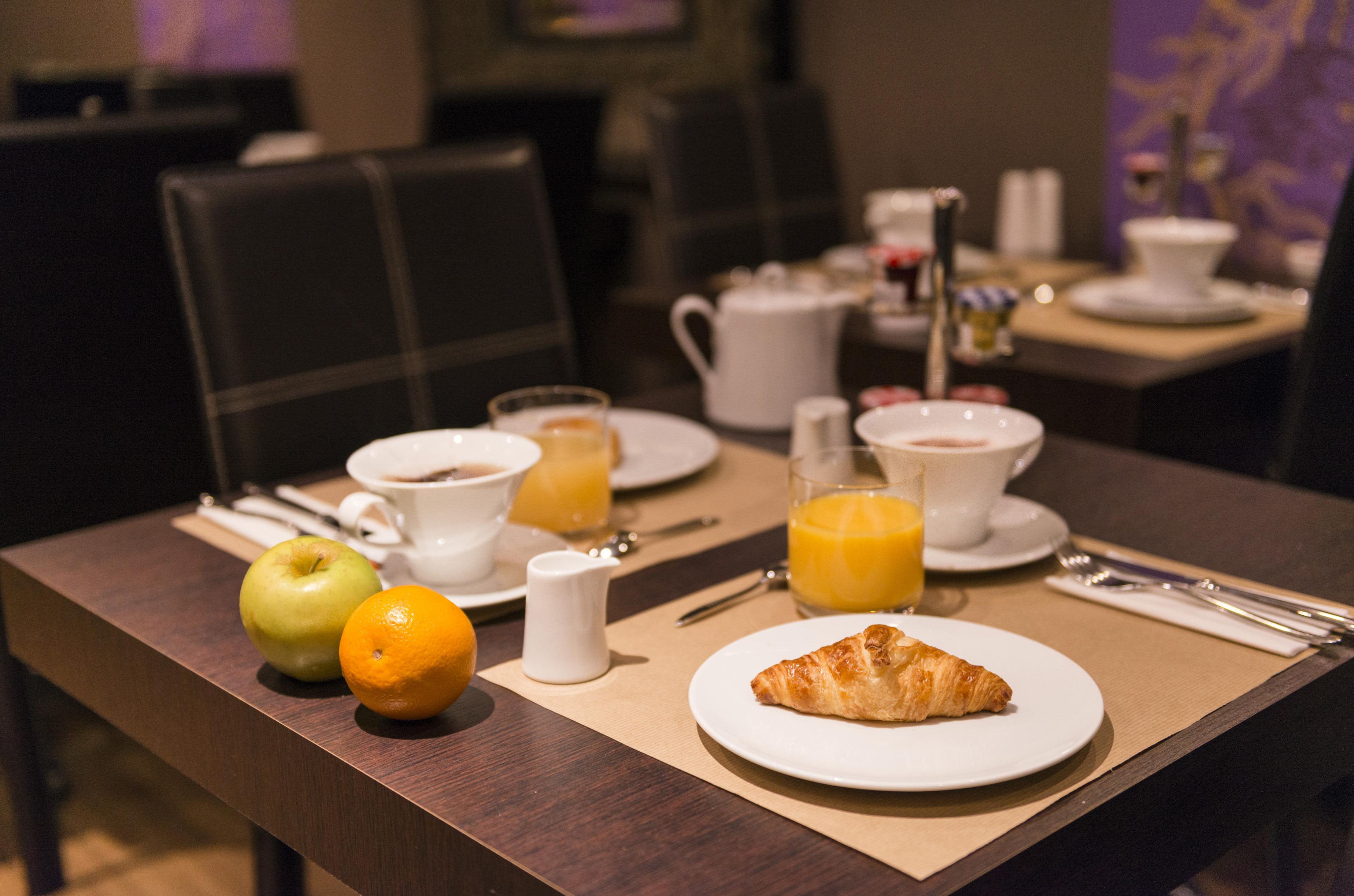 Le Frochot Pigalle, Sonder By Marriott Bonvoy Hotel Parigi